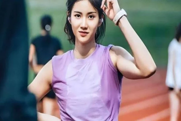 女子冰球世锦赛中国对丹麦保级关键战阵容战术与心态出线形势分析